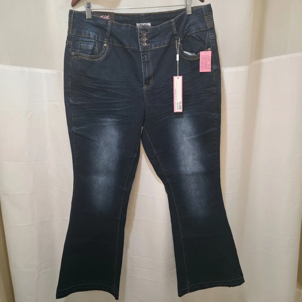 True Luck Women's Flare Mid-Rise Denim Blue Jeans Size 20 NWT